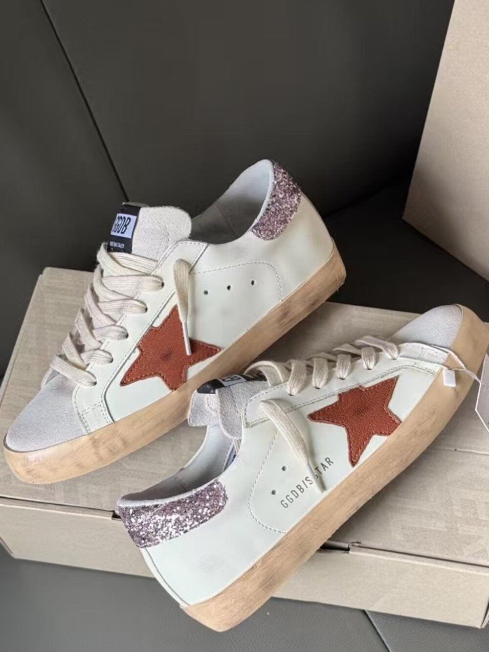 Golden Goose Star-Detail Sneakers